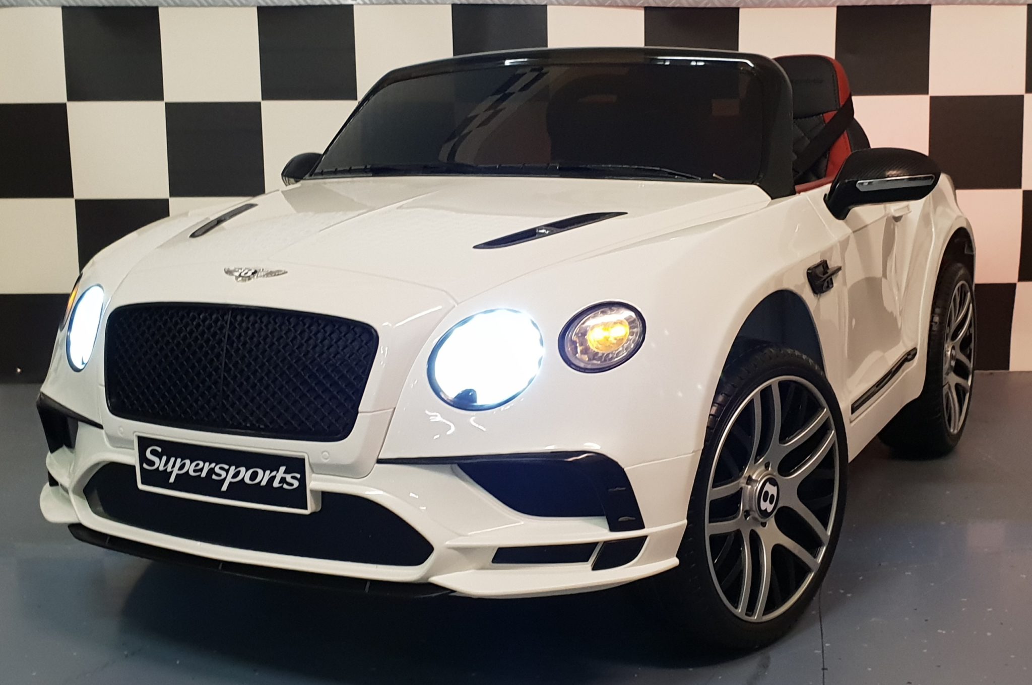 Electric children’s car Bentley Continental 2.4G remote control white