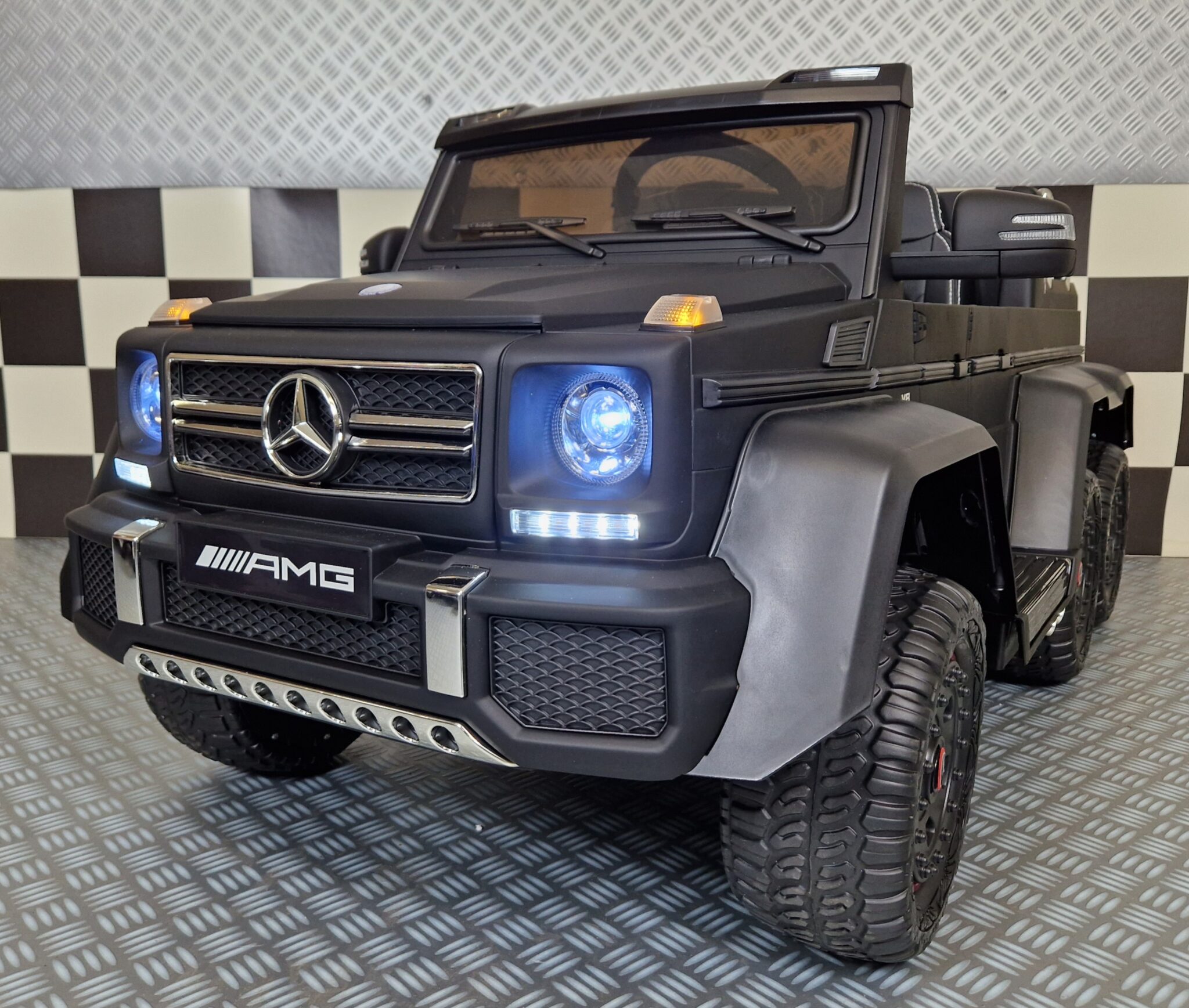 Electric children’s car Mercedes Benz 6×6 G63 AMG duo seat matt black