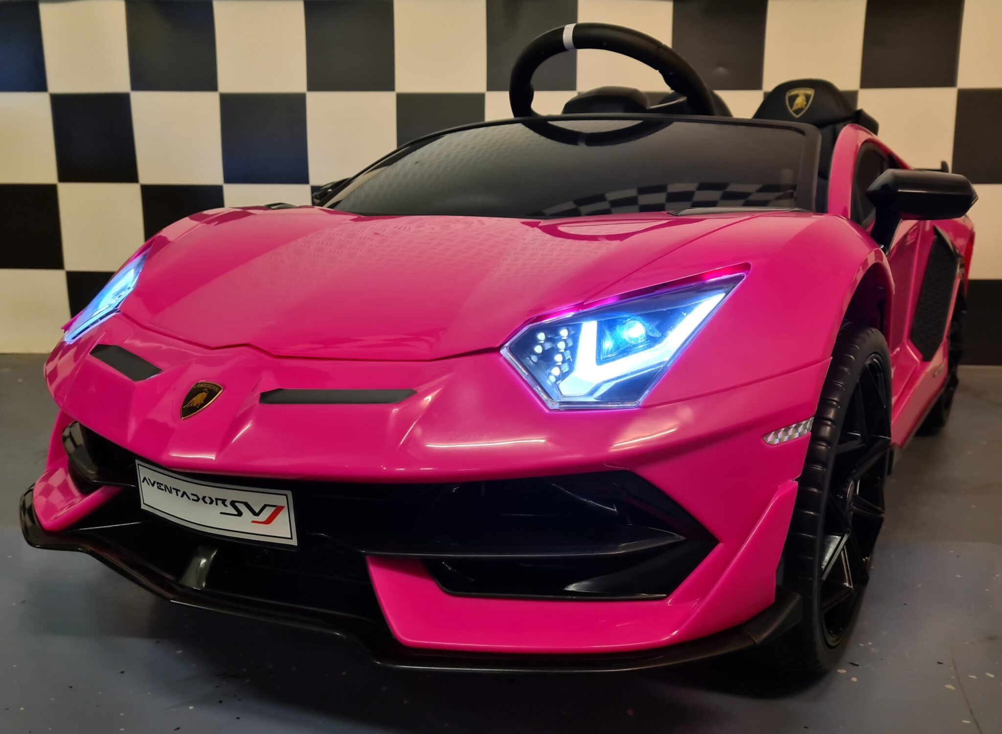 Children’s car Lamborghini Aventador 12volt pink