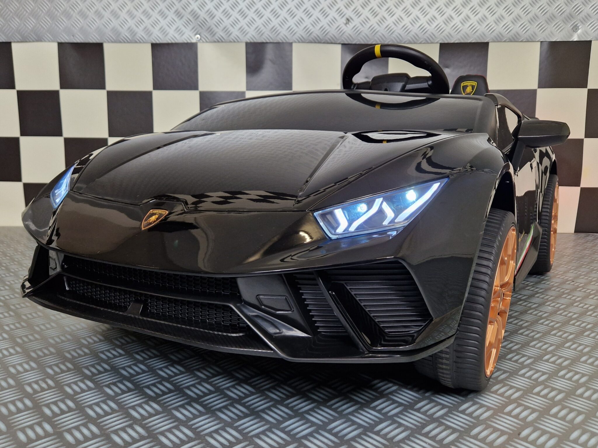 Electric children’s car Lamborghini Huracan 24 volts