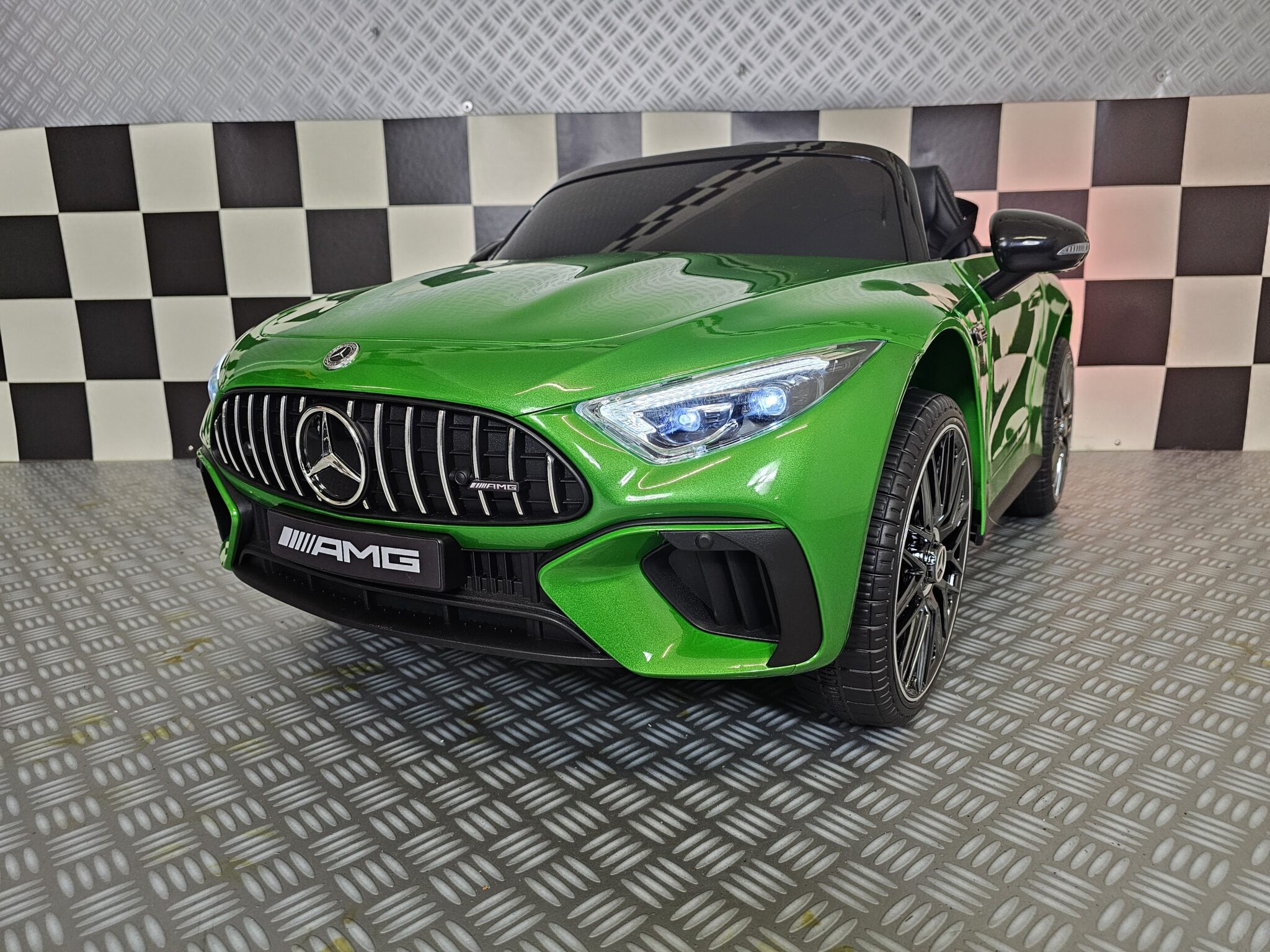 Children’s car Mercedes SL63 12 volt metallic green