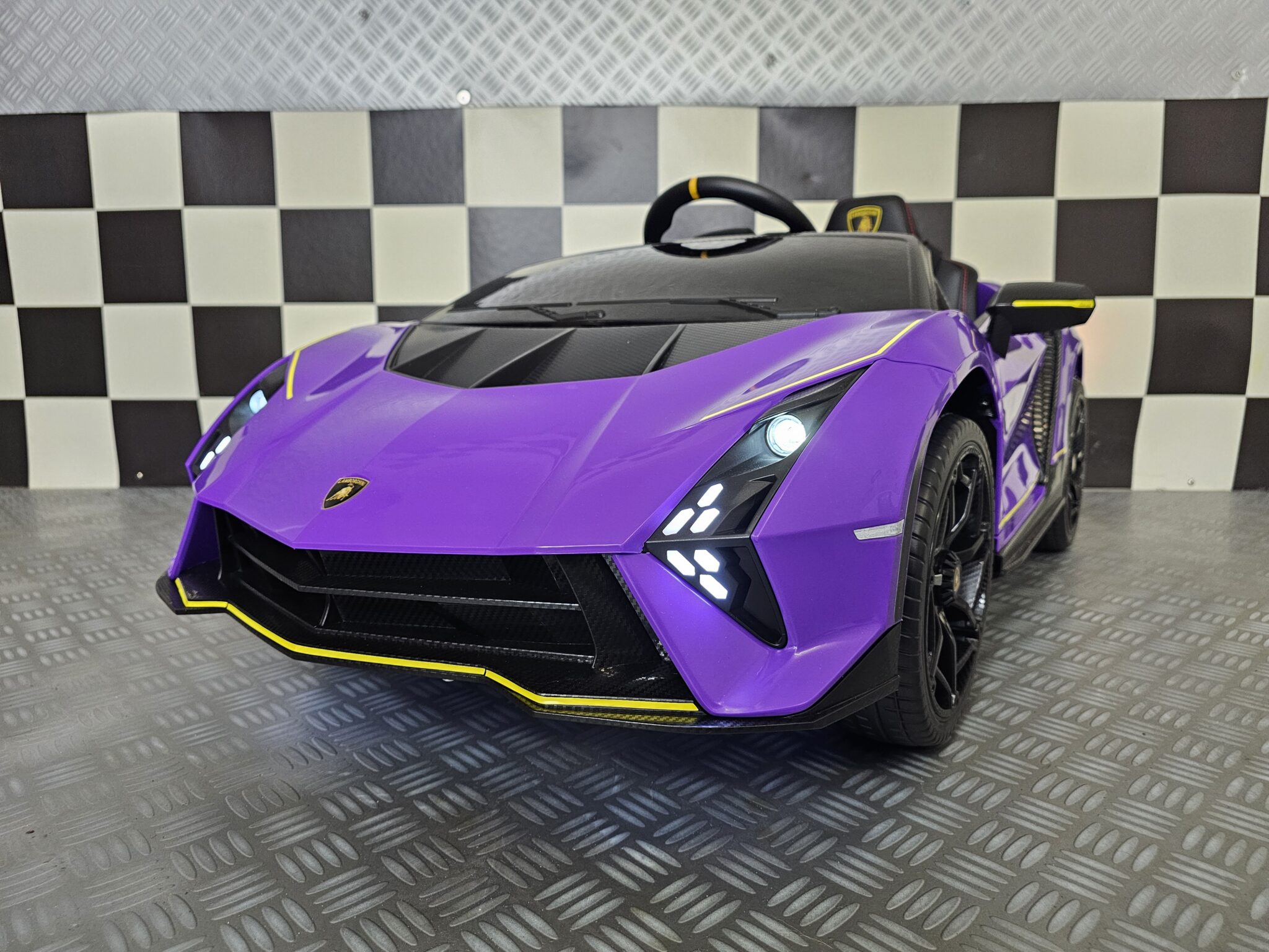 Children’s car Lamborghini Auténtica purple 12 volts